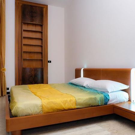 Apartament Deluxe Quattro Spade Верона Екстериор снимка